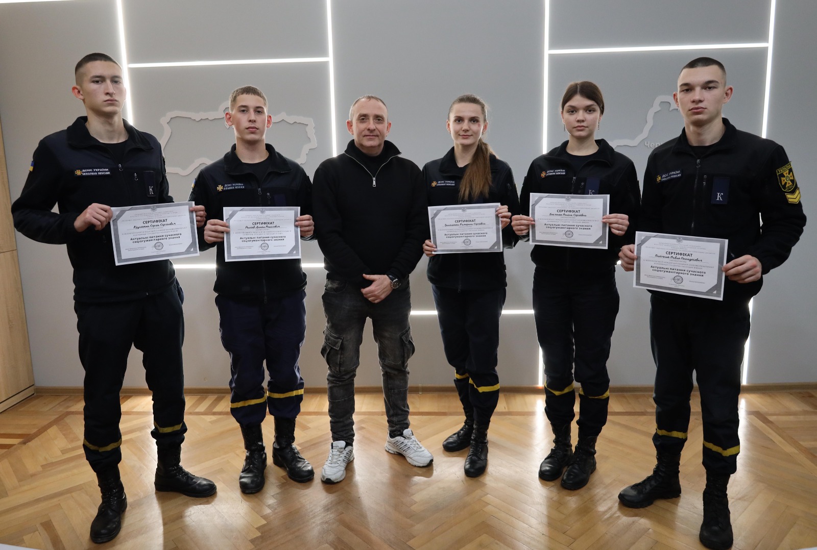 НАУКОВИЙ ГУРТОК КАФЕДРИ СОЦІАЛЬНИХ ТА ГУМАНІТАРНИХ ДИСЦИПЛІН «ЛЮДИНА І СУСПІЛЬСТВО»