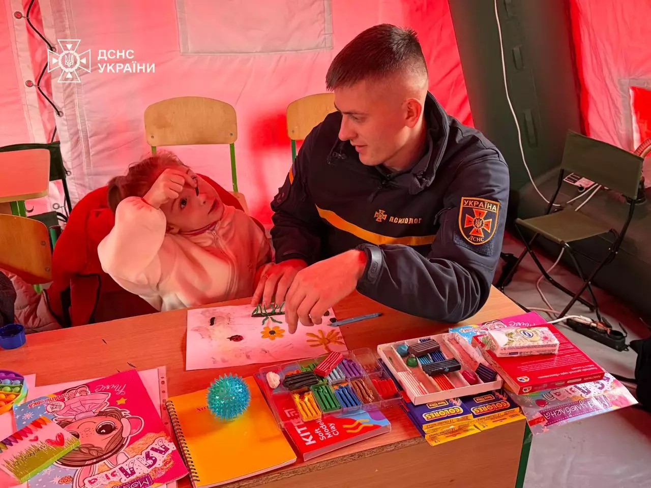 На фото психолог-науковець НУЦЗУ Валентин Кердивар