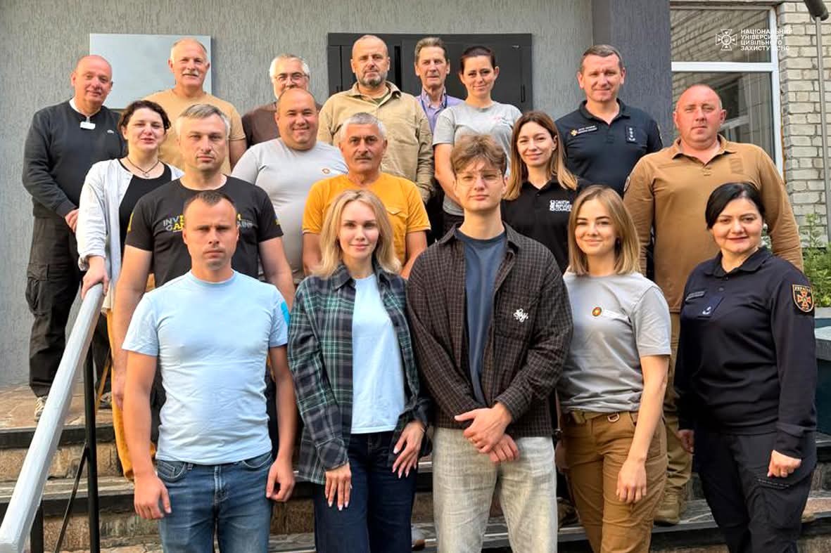 Курс підготовки для українських демінерів (операторів гуманітарного розмінування)